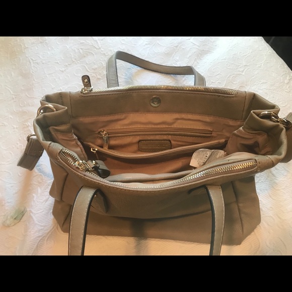 Risskio Italian Leather Cream Bag - Picture 3 of 3